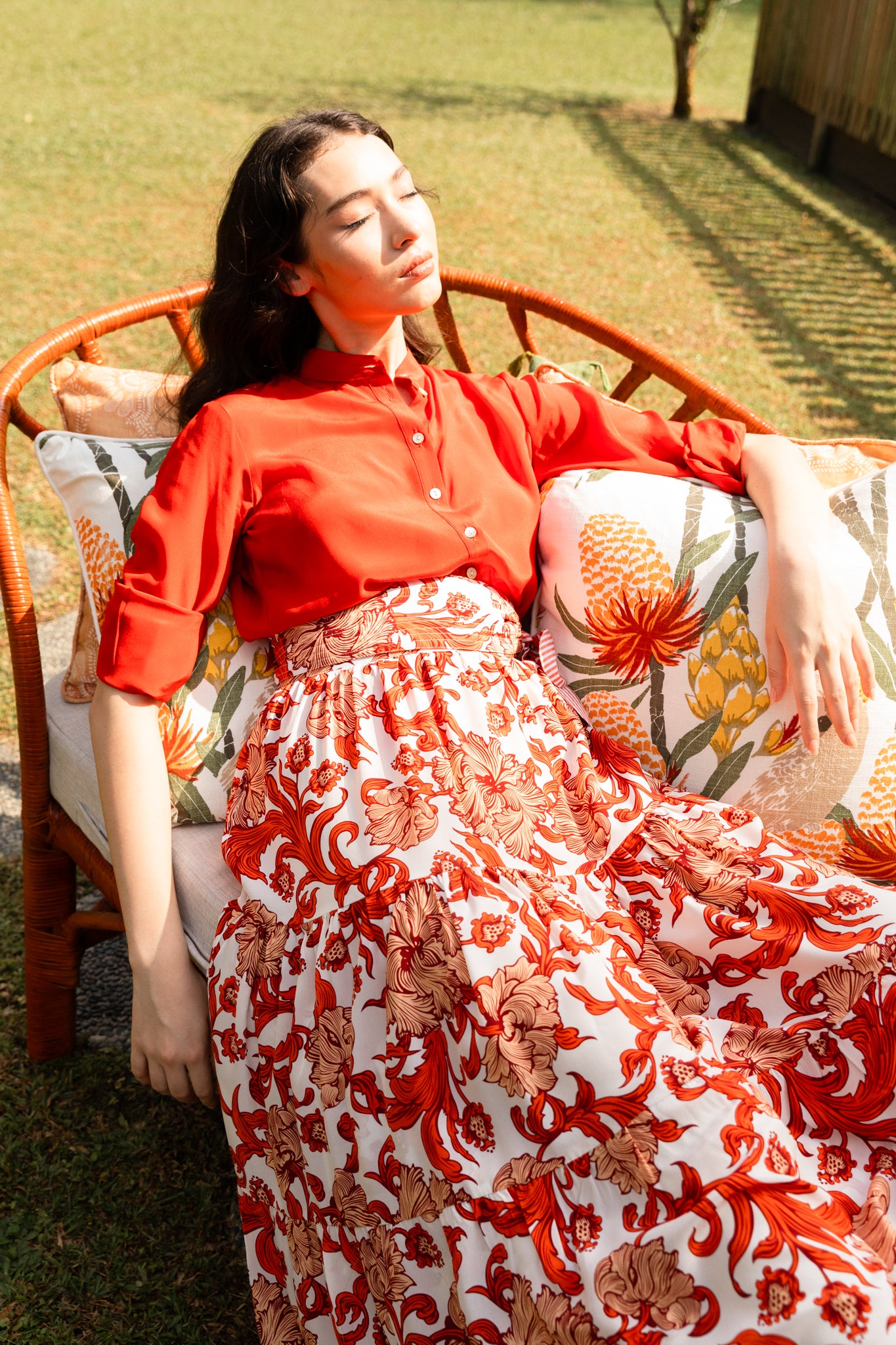 c268 美品 the tangerine road 刺繍総 フレアスカート M The Tangerine Road-Italy to Asia Fashion Flourished Through